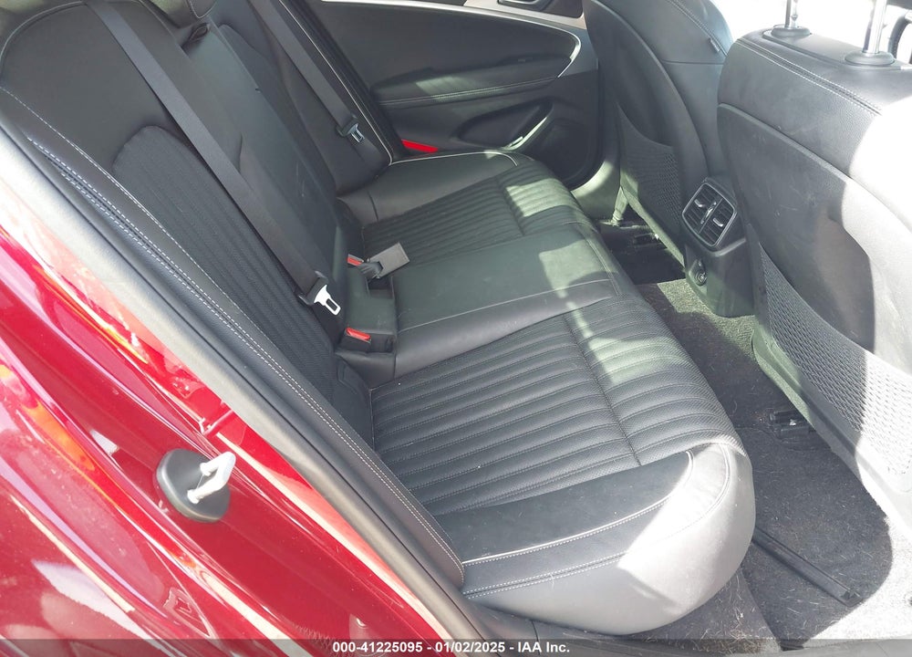 2022 GENESIS G70 VIN: KMTG34TA5NU092399