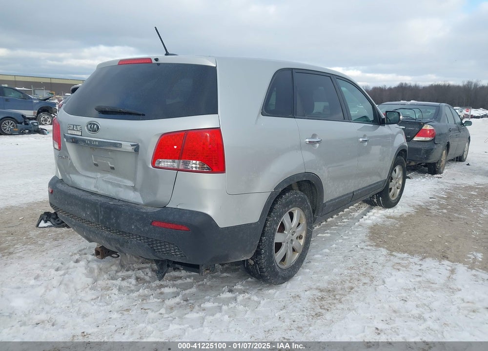 2011 KIA SORENTO LX VIN: 5XYKT3A18BG136852