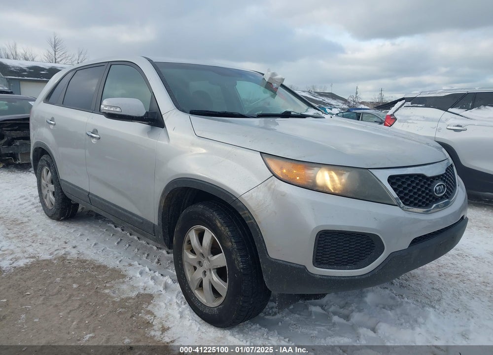 2011 KIA SORENTO LX VIN: 5XYKT3A18BG136852