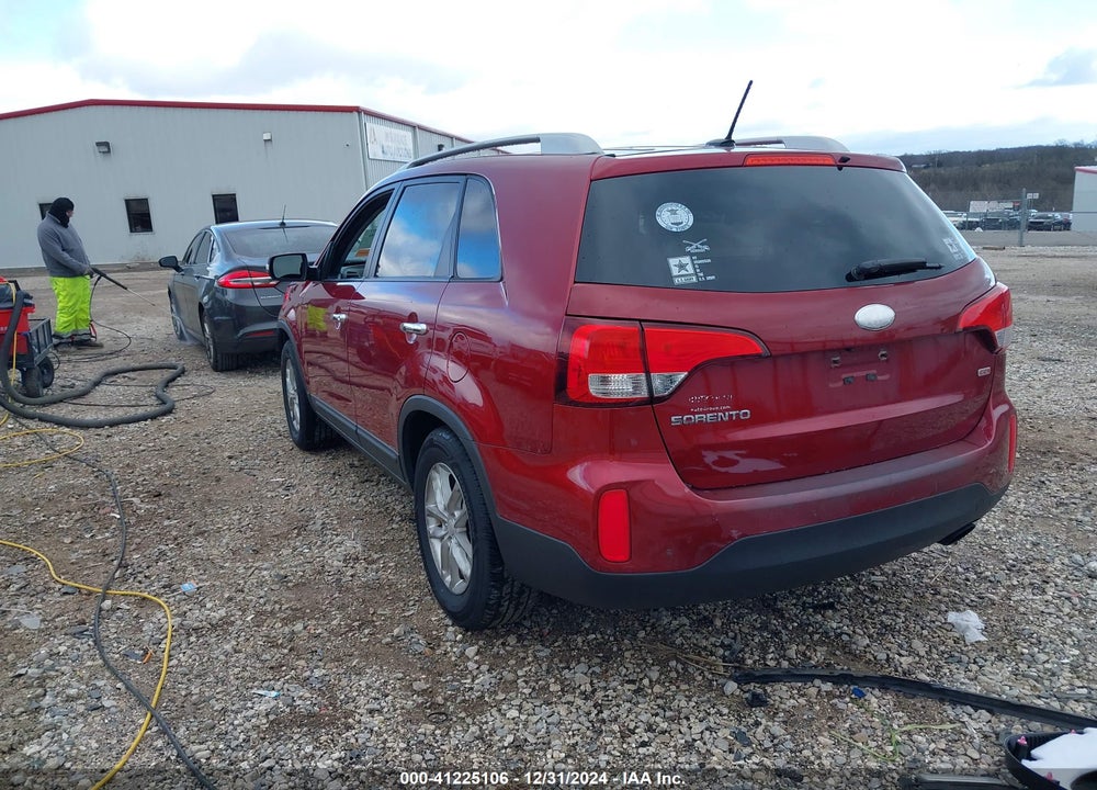 2014 KIA SORENTO LX V6 VIN: 5XYKT4A75EG452093