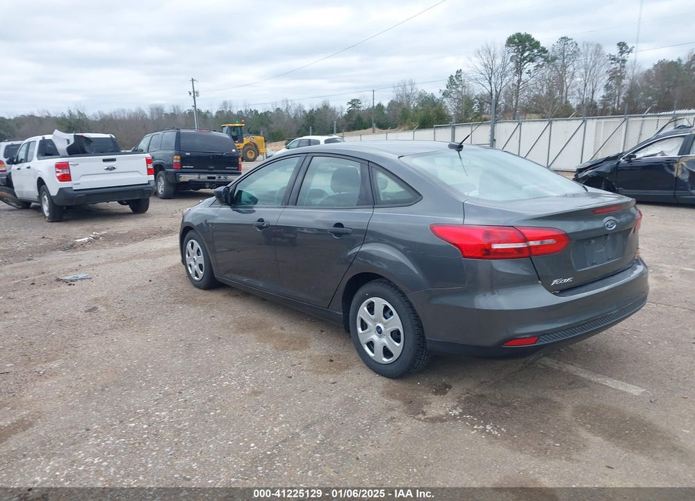 2017 FORD FOCUS S VIN: 1FADP3E20HL317351