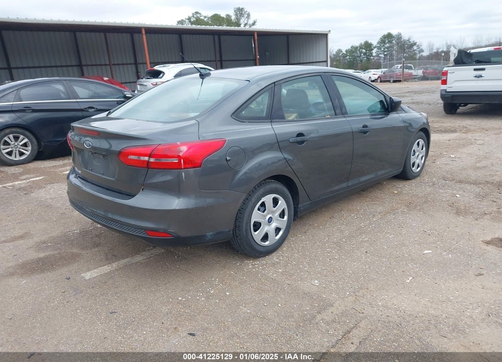2017 FORD FOCUS S VIN: 1FADP3E20HL317351