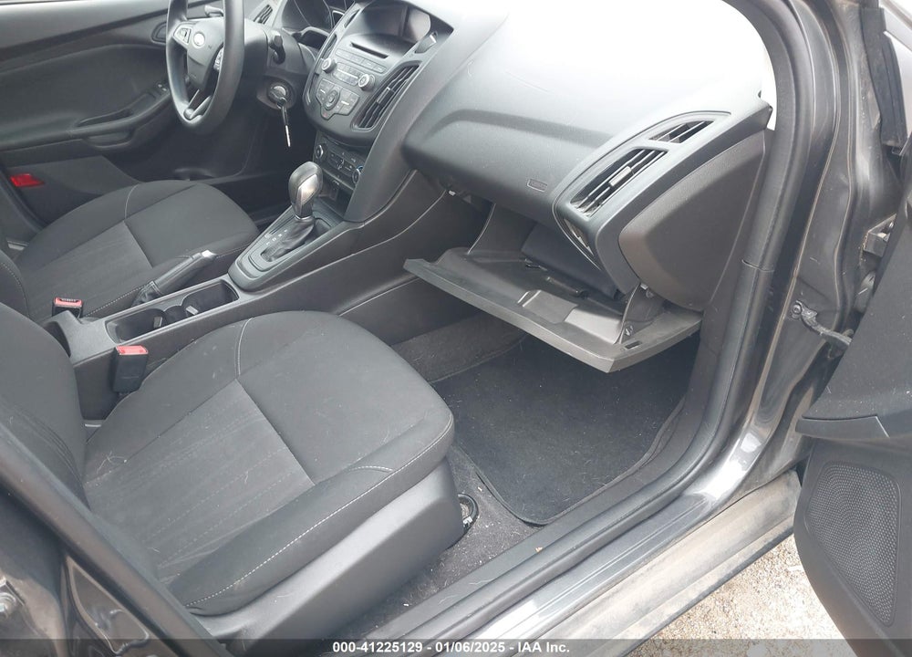 2017 FORD FOCUS S VIN: 1FADP3E20HL317351