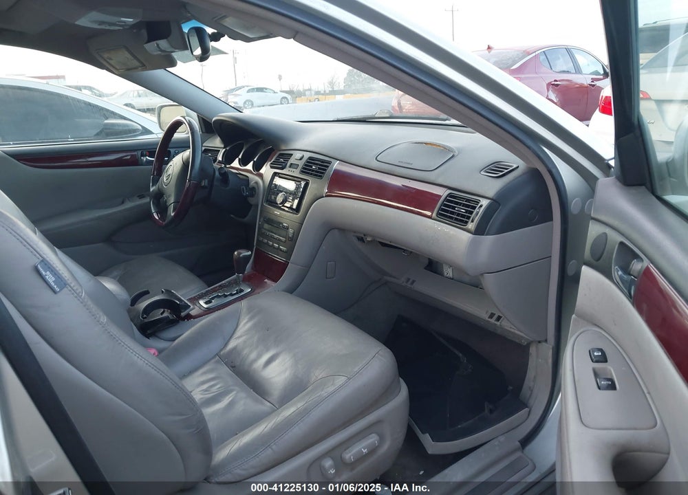 2004 LEXUS ES 330 VIN: JTHBA30G245009407