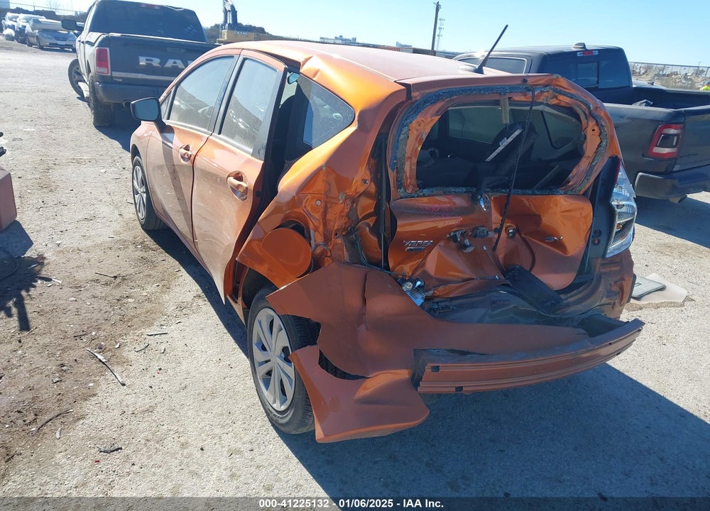 2017 NISSAN VERSA NOTE VIN: 3N1CE2CP0HL371986