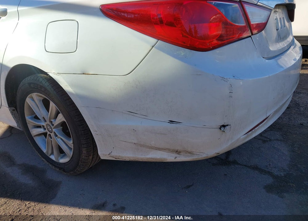 2012 HYUNDAI SONATA VIN: 5NPEB4AC2CH353976