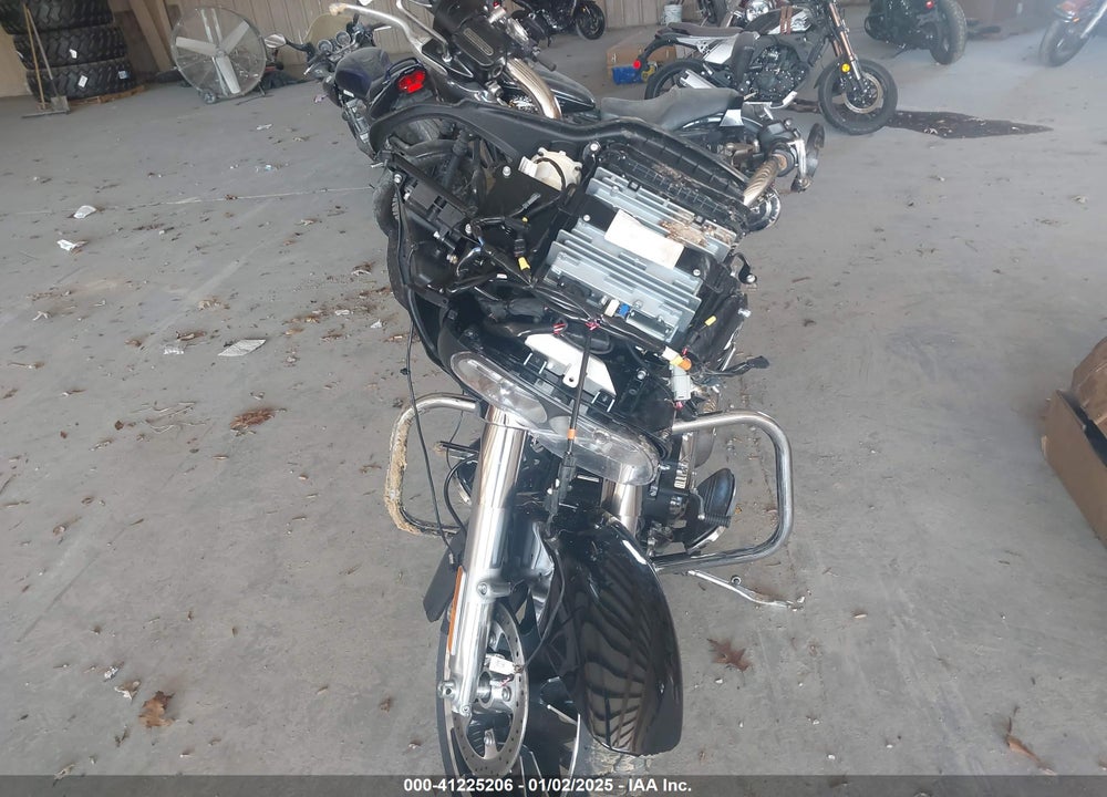 2023 HARLEY-DAVIDSON FLTRX VIN: 1HD1KHC1XPB677085