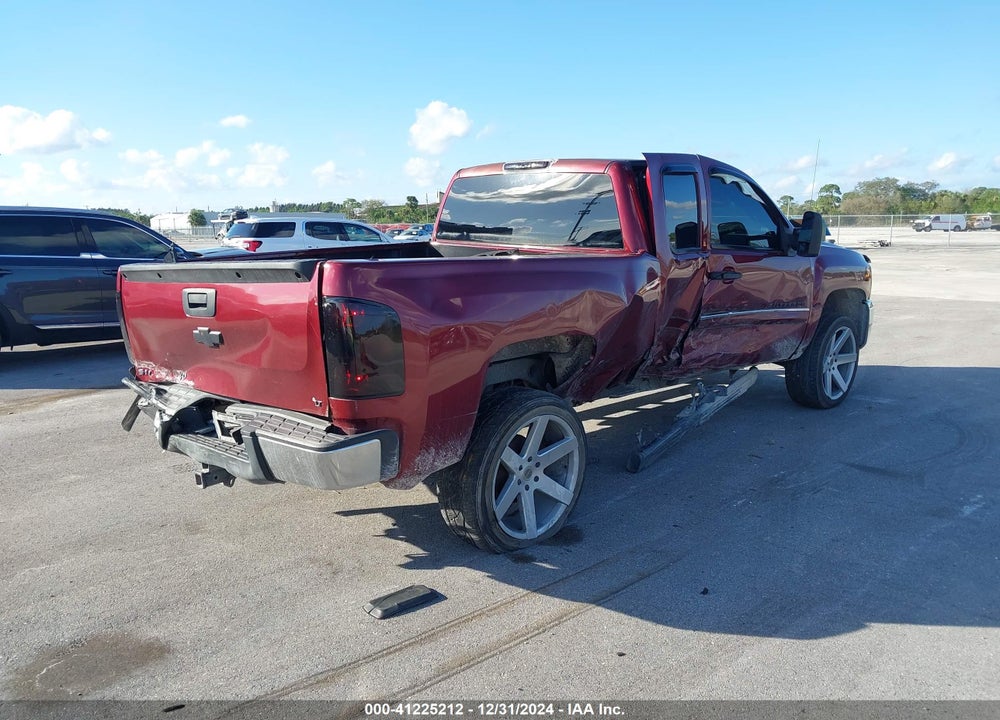 2013 CHEVROLET SILVERADO 1500 LT VIN: 1GCRCSE09DZ131593