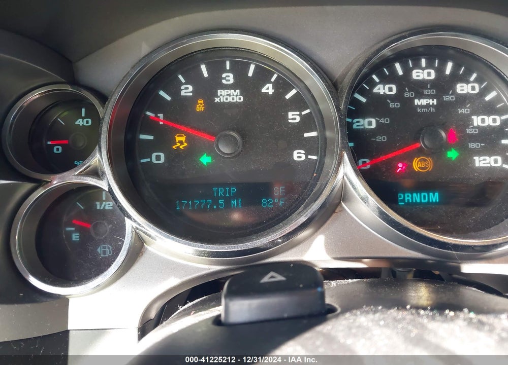 2013 CHEVROLET SILVERADO 1500 LT VIN: 1GCRCSE09DZ131593