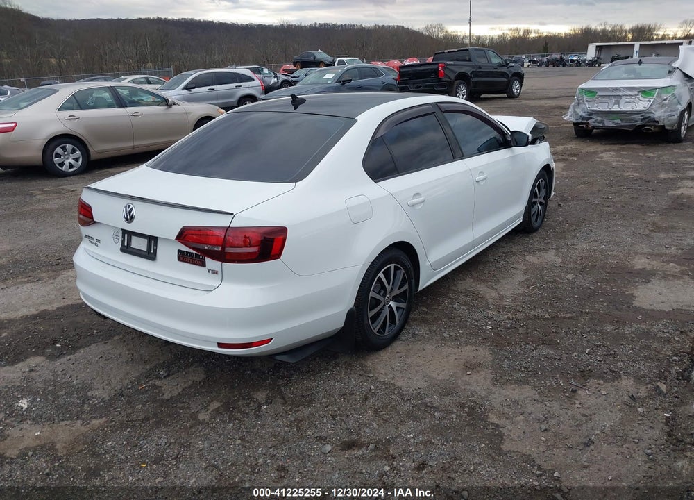 2017 VOLKSWAGEN JETTA VIN: 3VWB67AJ4HM326218