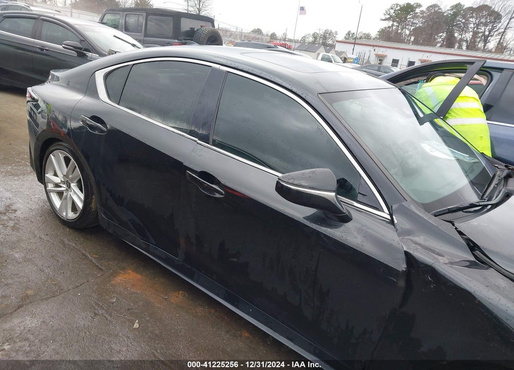 2023 LEXUS IS 300 VIN: JTHCA1D22P5123340