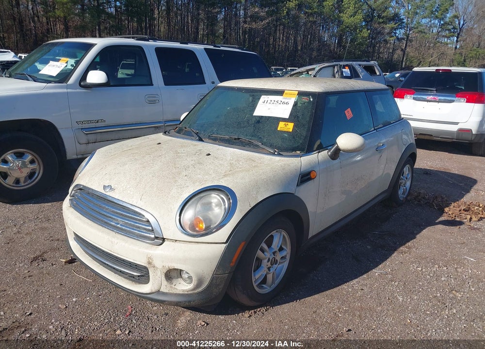 2013 MINI HARDTOP VIN: WMWSU3C57DT681636