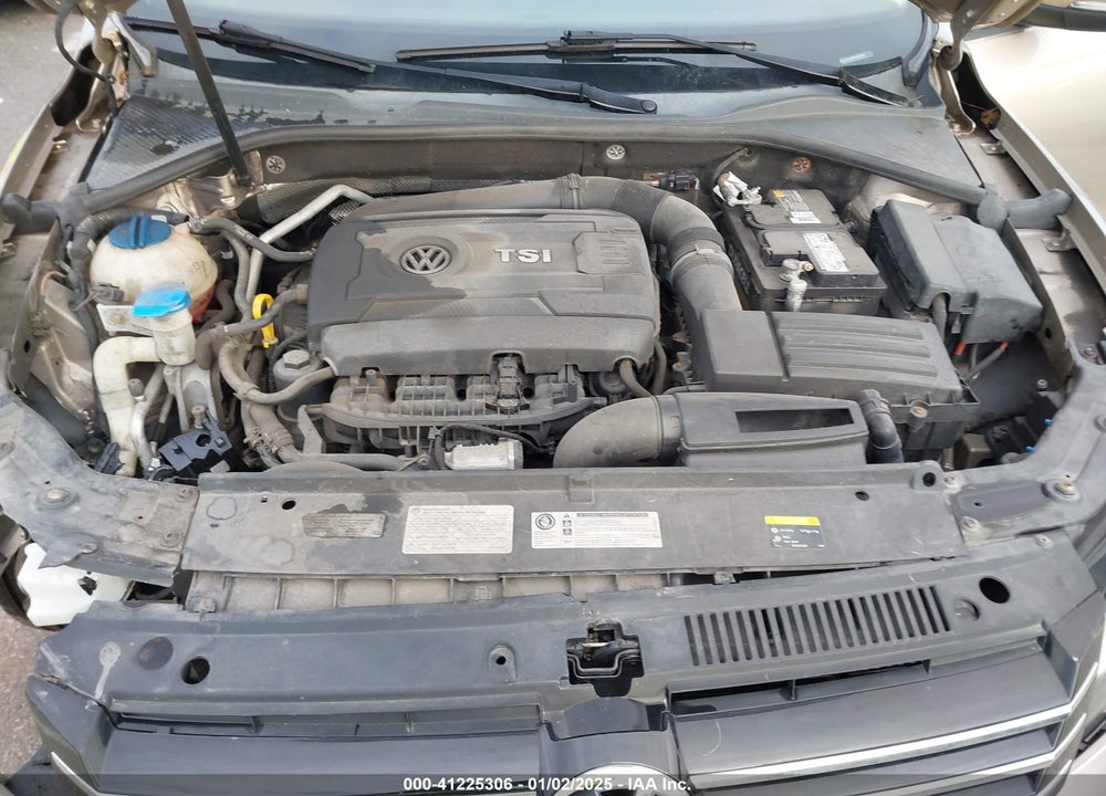 2015 VOLKSWAGEN PASSAT VIN: 1VWAT7A36FC028564