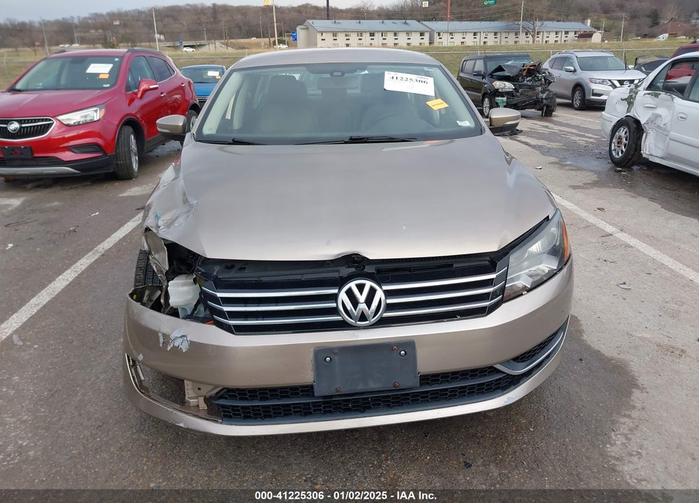 2015 VOLKSWAGEN PASSAT VIN: 1VWAT7A36FC028564