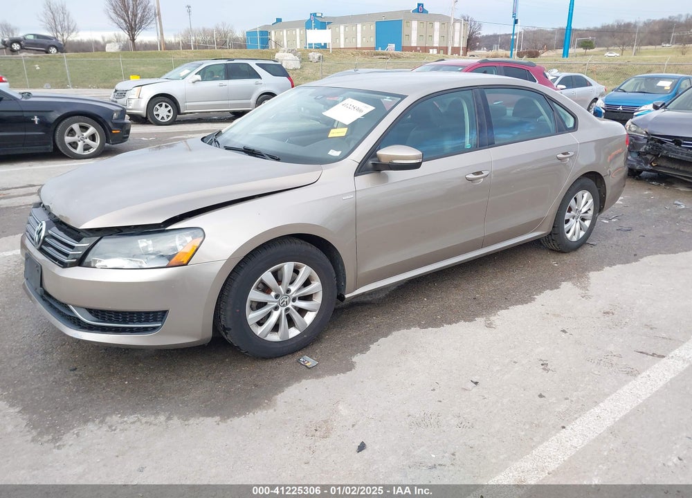 2015 VOLKSWAGEN PASSAT VIN: 1VWAT7A36FC028564