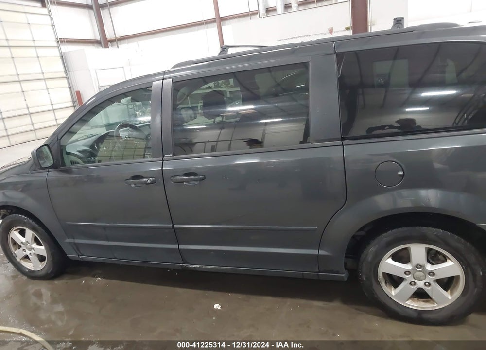 2012 DODGE GRAND CARAVAN SXT VIN: 2C4RDGCG1CR107386