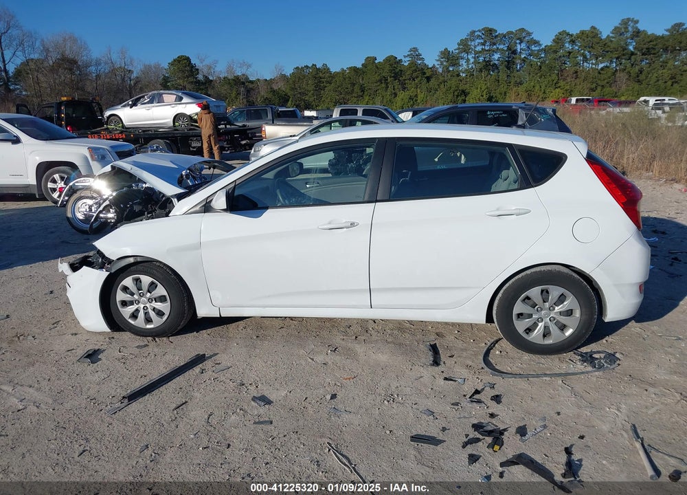 2017 HYUNDAI ACCENT VIN: KMHCT5AE6HU336375