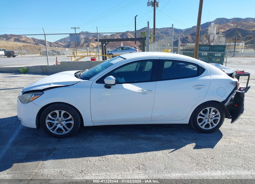 2016 SCION IA VIN: 3MYDLBZV8GY136400