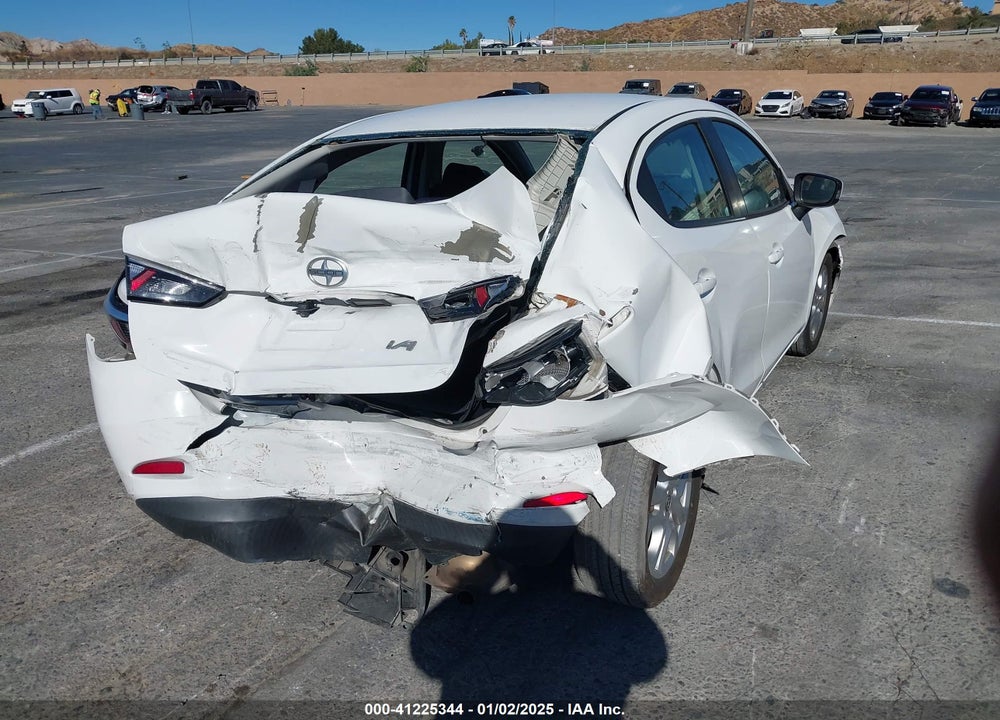 2016 SCION IA VIN: 3MYDLBZV8GY136400