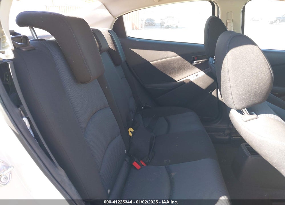 2016 SCION IA VIN: 3MYDLBZV8GY136400
