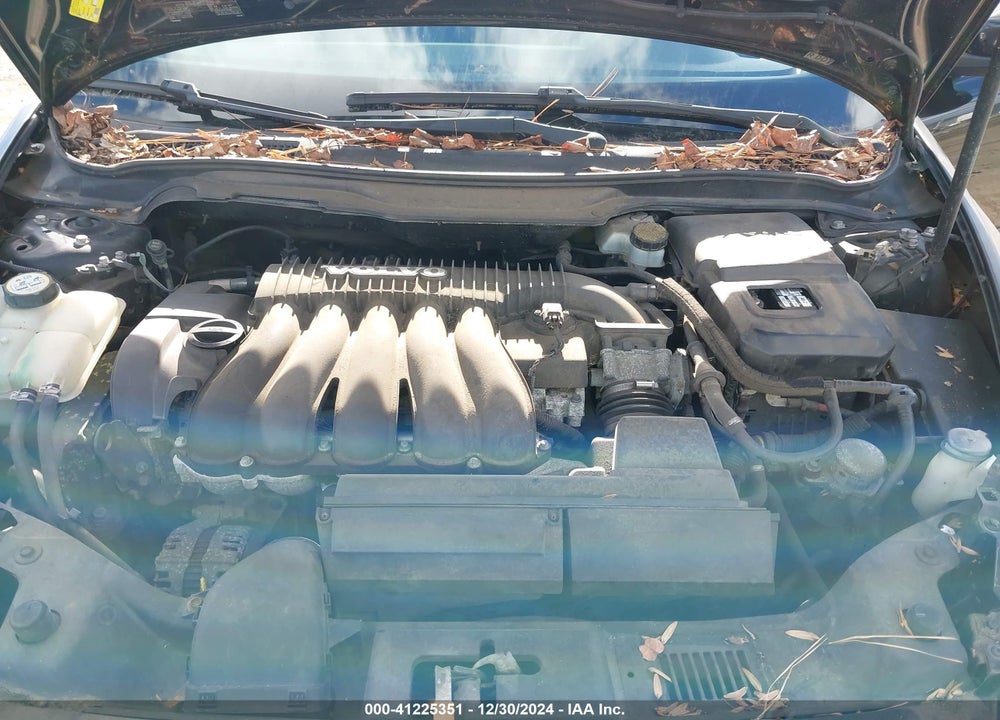 2010 VOLVO S40 2.4I VIN: YV1390MSXA2509110