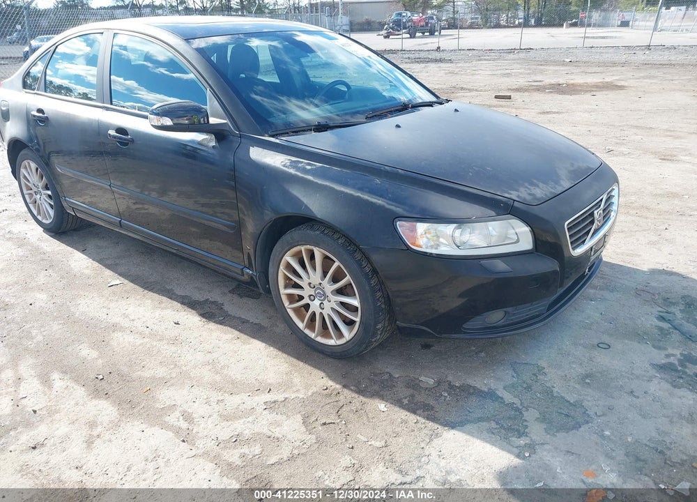 2010 VOLVO S40 2.4I VIN: YV1390MSXA2509110