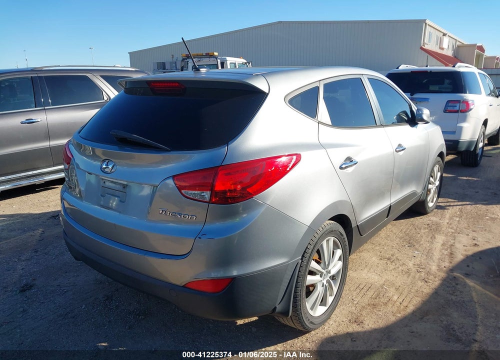 2013 HYUNDAI TUCSON LIMITED VIN: KM8JU3AC8DU653074