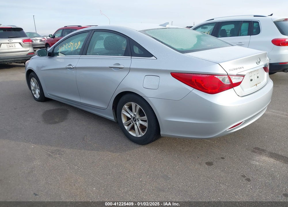 2013 HYUNDAI SONATA VIN: 5NPEB4AC0DH509224
