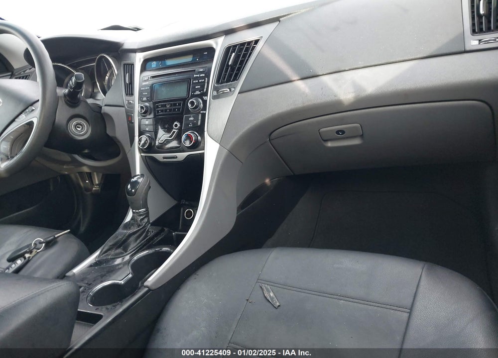 2013 HYUNDAI SONATA VIN: 5NPEB4AC0DH509224