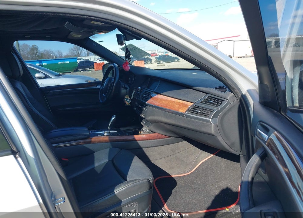 2008 BMW X5 4.8I VIN: 5UXFE83588L165949