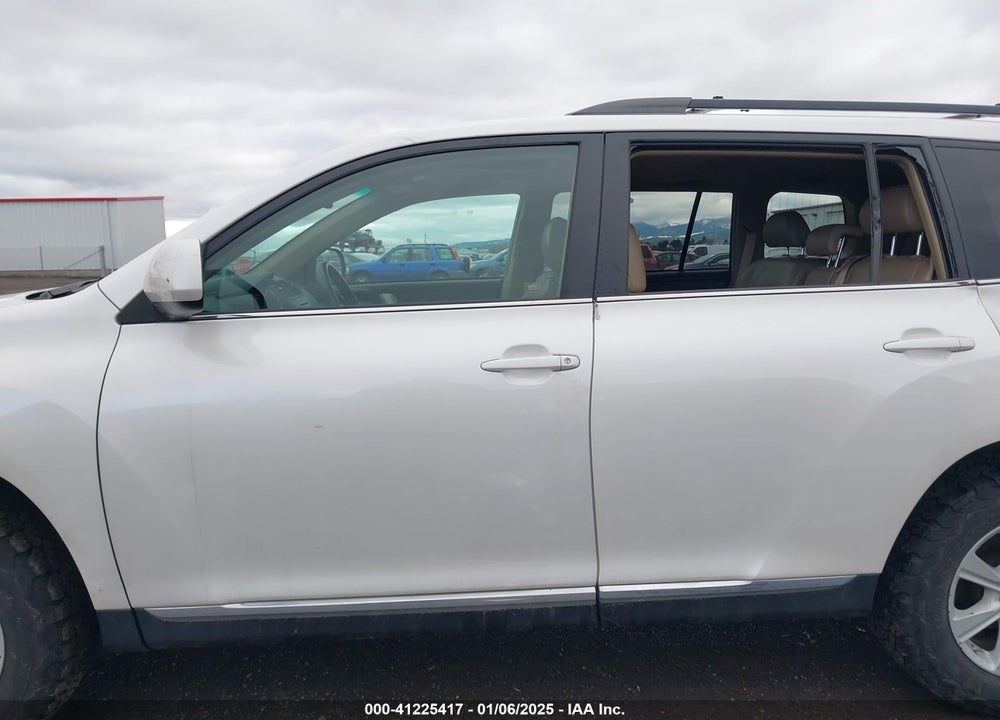 2012 TOYOTA HIGHLANDER SE V6 VIN: 5TDBK3EH8CS163743