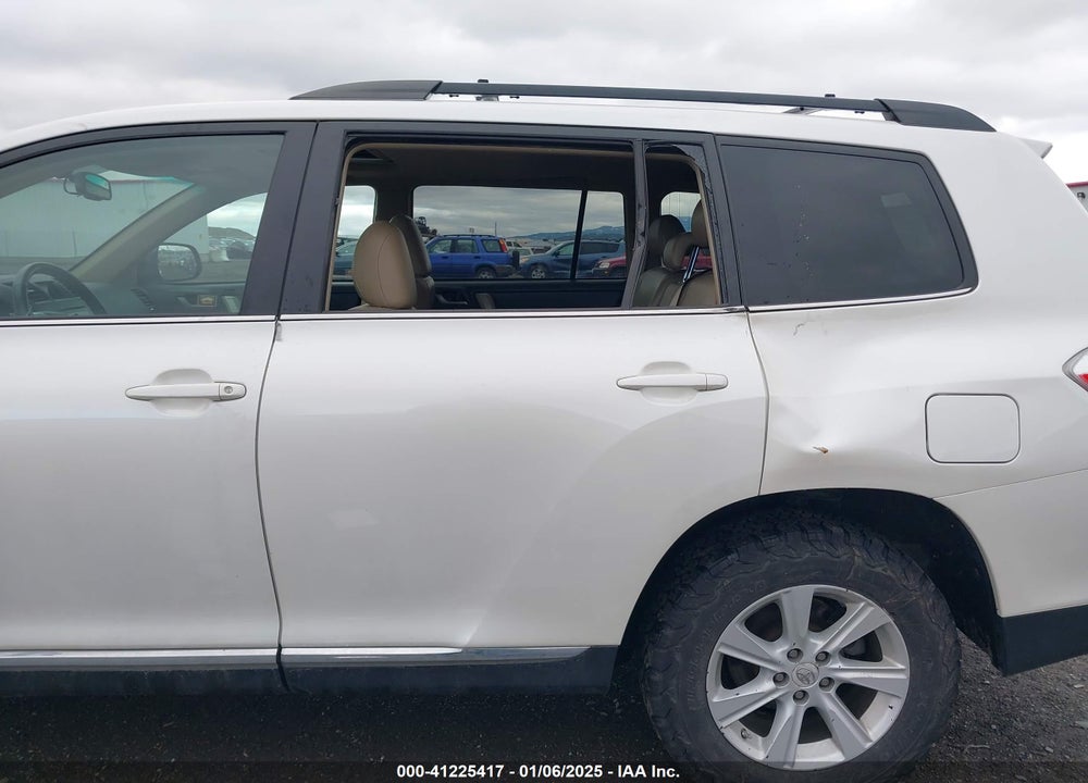 2012 TOYOTA HIGHLANDER SE V6 VIN: 5TDBK3EH8CS163743