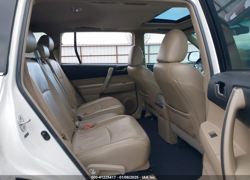 2012 TOYOTA HIGHLANDER SE V6 VIN: 5TDBK3EH8CS163743