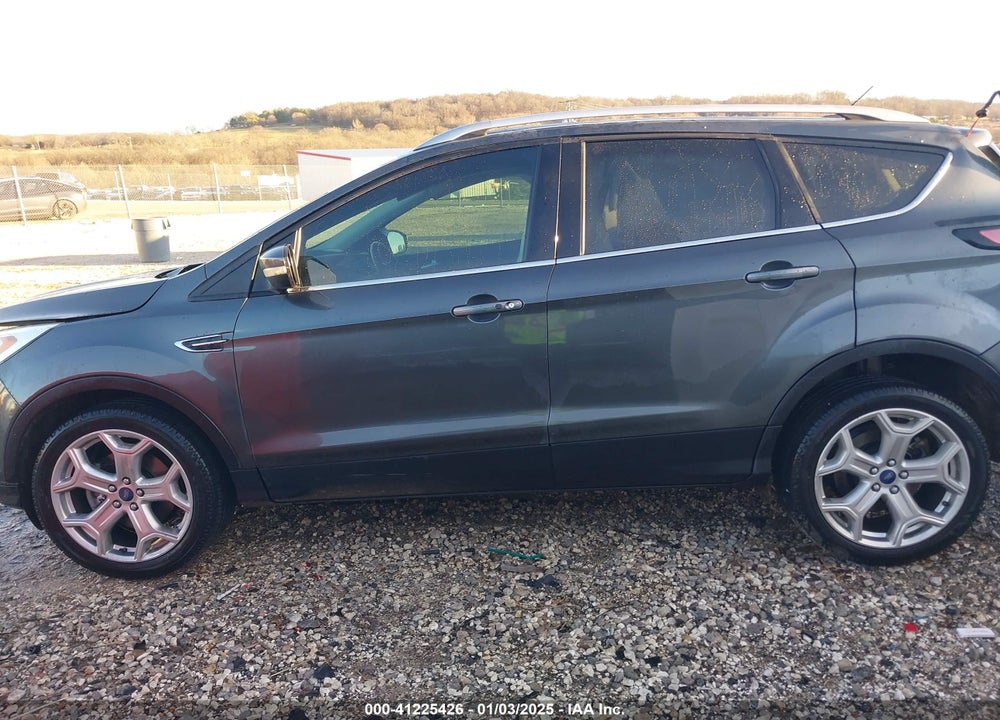 2017 FORD ESCAPE TITANIUM VIN: 1FMCU0J97HUC92650