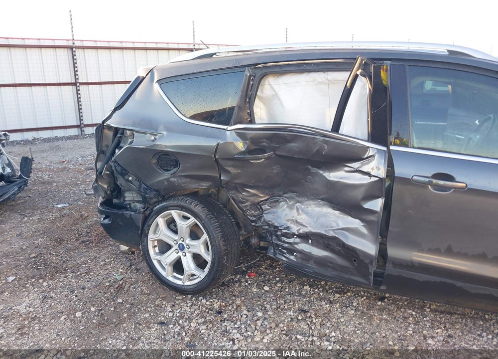 2017 FORD ESCAPE TITANIUM VIN: 1FMCU0J97HUC92650
