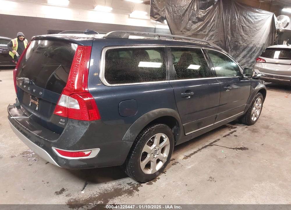 2010 VOLVO XC70 3.2 VIN: YV4982BZ0A1085387