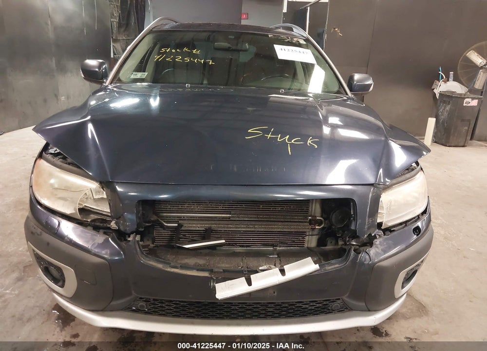 2010 VOLVO XC70 3.2 VIN: YV4982BZ0A1085387