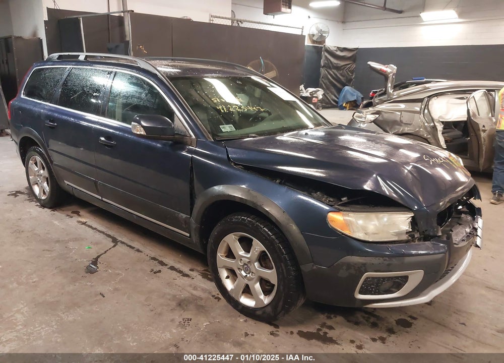 2010 VOLVO XC70 3.2 VIN: YV4982BZ0A1085387