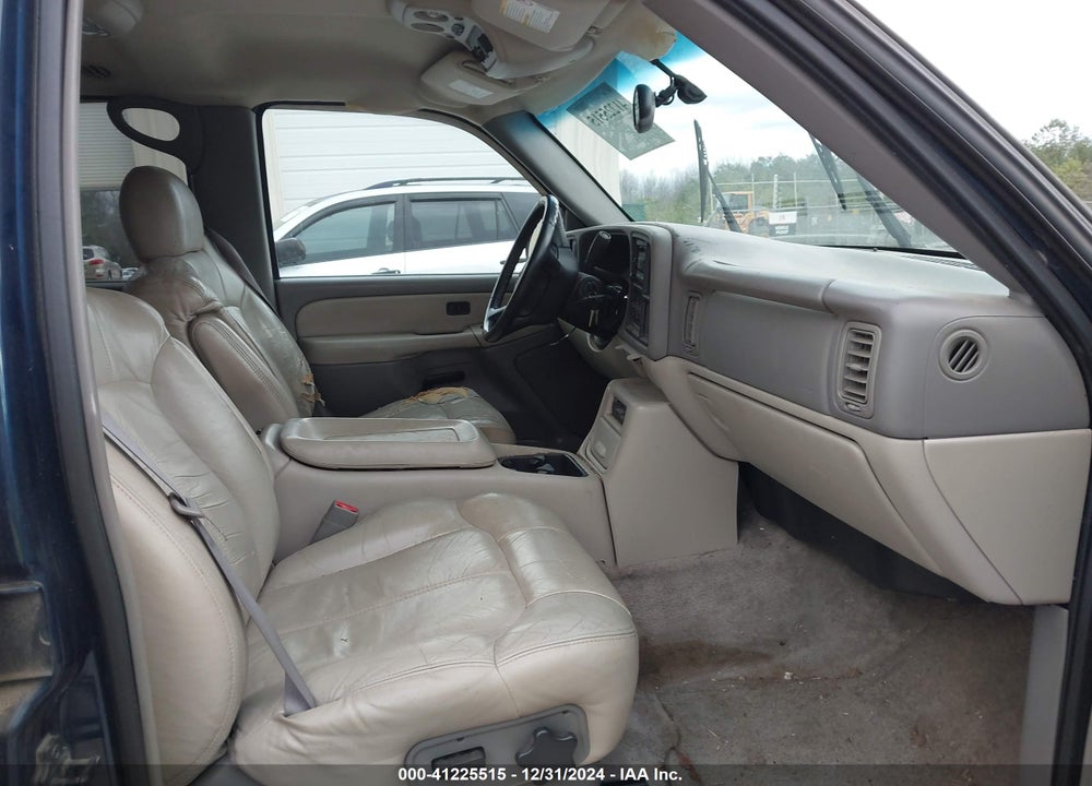 2002 CHEVROLET SUBURBAN 1500 LS VIN: 3GNEC16T12G289951