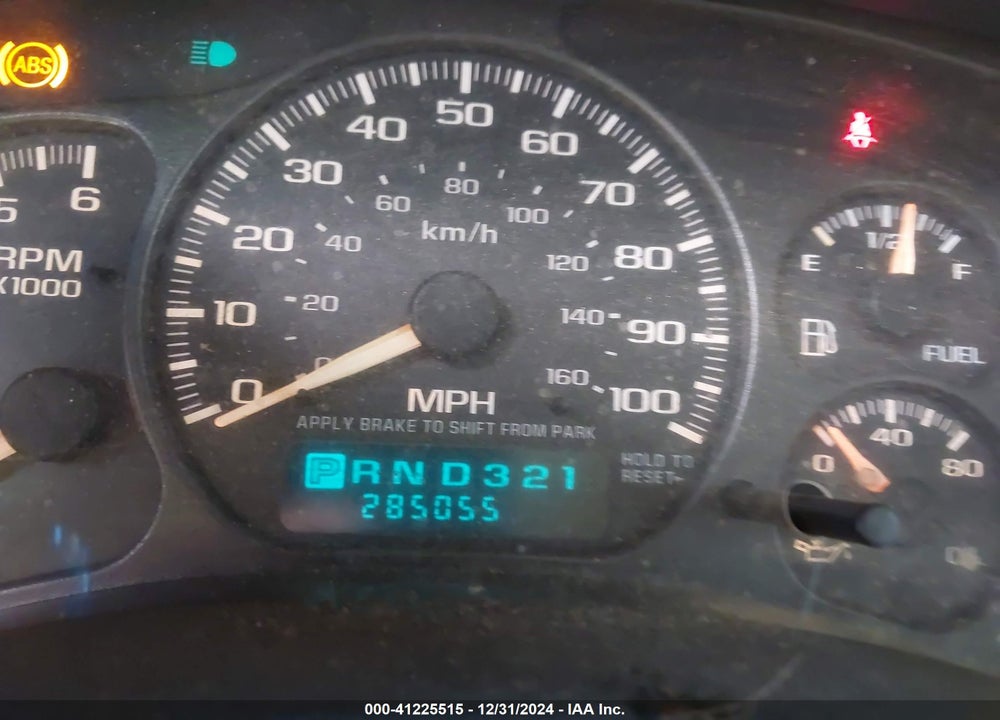 2002 CHEVROLET SUBURBAN 1500 LS VIN: 3GNEC16T12G289951