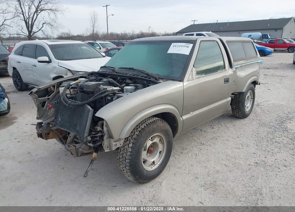 1998 GMC SONOMA SLS SPORTSIDE VIN: 1GTCS1442W8521368