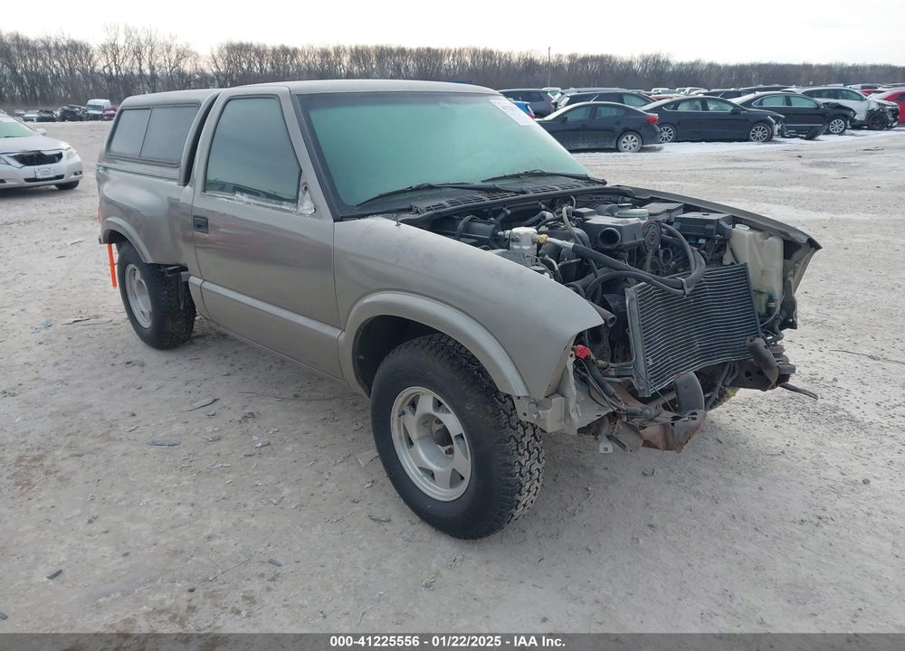 1998 GMC SONOMA SLS SPORTSIDE VIN: 1GTCS1442W8521368
