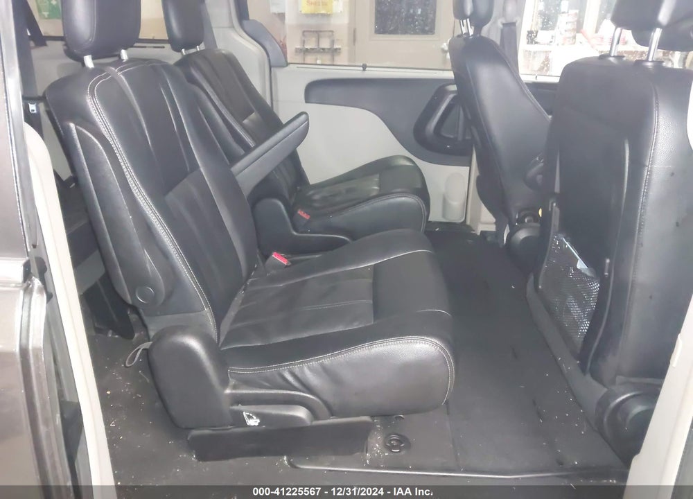 2016 CHRYSLER TOWN & COUNTRY TOURING VIN: 2C4RC1BG3GR221557