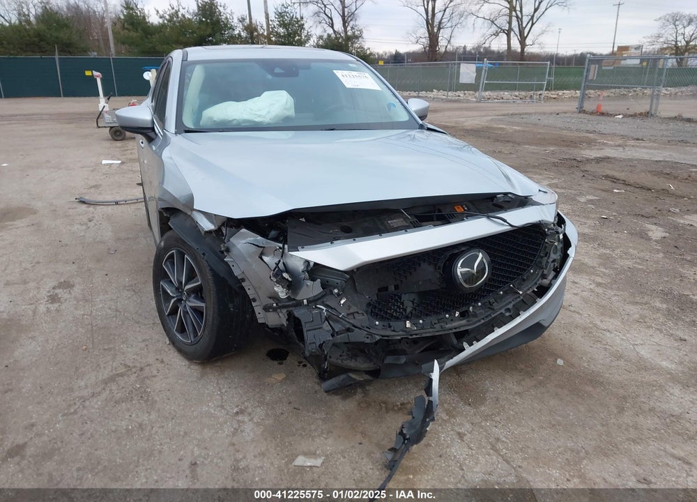 2018 MAZDA CX-5 TOURING VIN: JM3KFBCM4J0443682