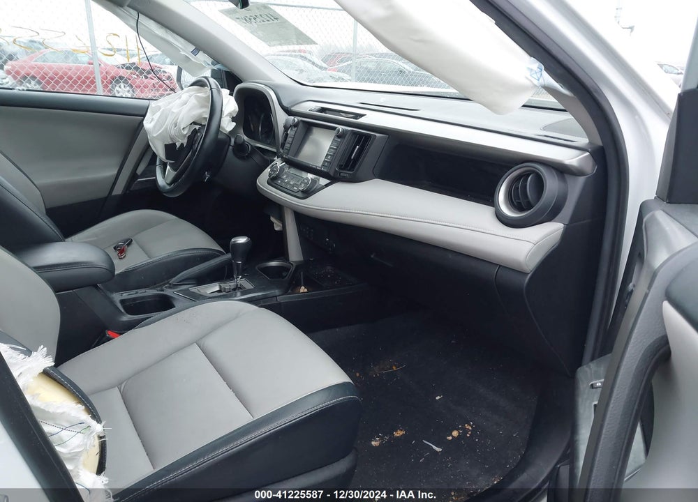 2017 TOYOTA RAV4 PLATINUM VIN: 2T3DFREV1HW558388