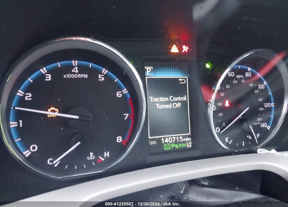 2017 TOYOTA RAV4 PLATINUM VIN: 2T3DFREV1HW558388