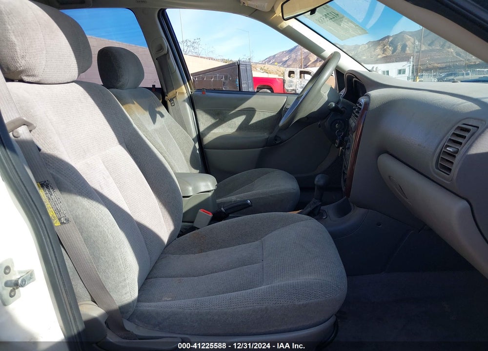 2002 SATURN L-SERIES L200 VIN: 1G8JU54F62Y581796