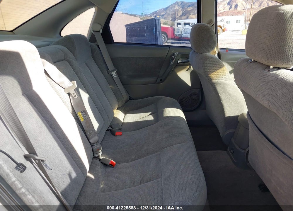 2002 SATURN L-SERIES L200 VIN: 1G8JU54F62Y581796