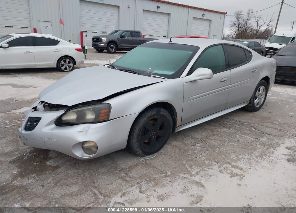 2005 PONTIAC GRAND PRIX VIN: 2G2WP522551205704
