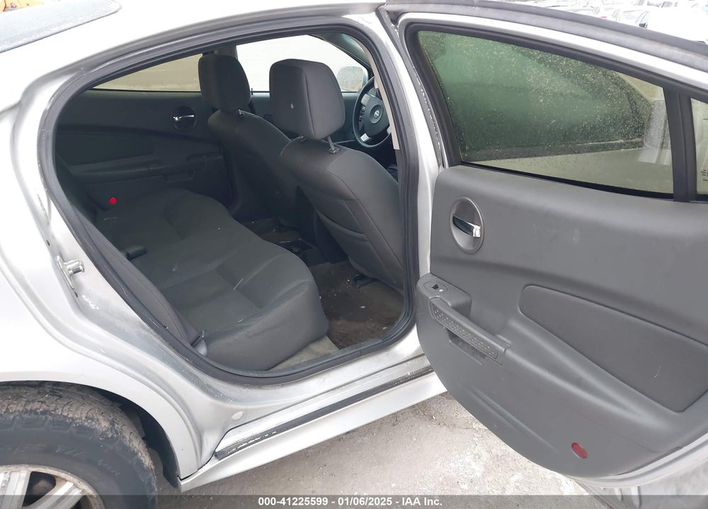 2005 PONTIAC GRAND PRIX VIN: 2G2WP522551205704